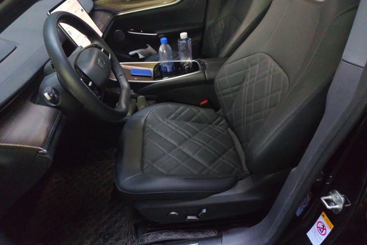 Used CHANGAN NEVO A07 2024 All-Electric "True Fragrance" Edition 515 Luxurious Model 58.9 kWh Left Front Seat