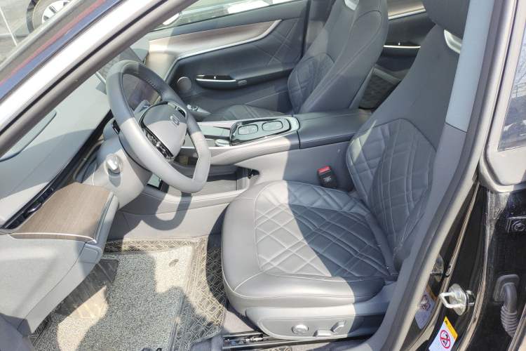 Used CHANGAN NEVO A07 2024 Pure Electric "True Fragrance" Edition 515 Prestige Model Left Front Seat