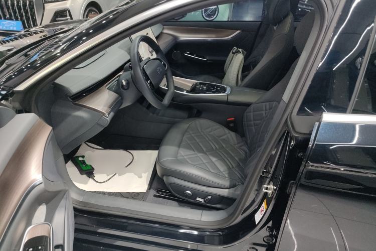 Used CHANGAN NEVO A07 2024 Pure Electric "True Fragrance" Edition 515 Prestige Model Left Front Seat