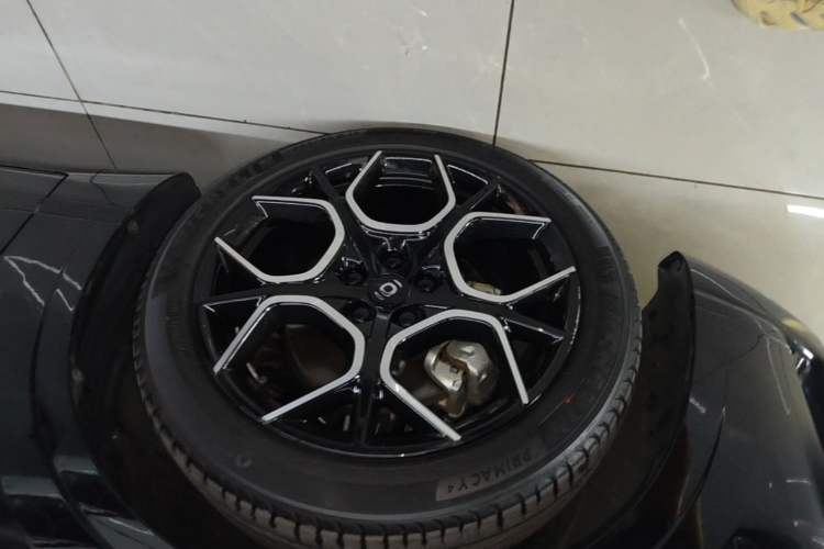 Used CHANGAN NEVO A07 2024 All-Electric "True Fragrance" Edition 515 Luxurious Model 58.9 kWh Left Front Wheel Hub