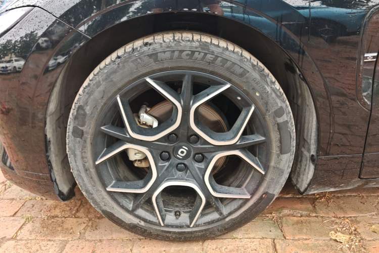 Used CHANGAN NEVO A07 2024 Pure Electric "True Fragrance" Edition 515 Prestige Model Left Front Wheel Hub