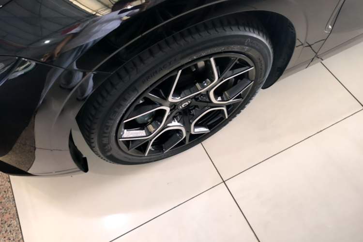 Used CHANGAN NEVO A07 2024 Pure Electric "True Fragrance" Edition 515 Prestige Model Left Front Wheel Hub