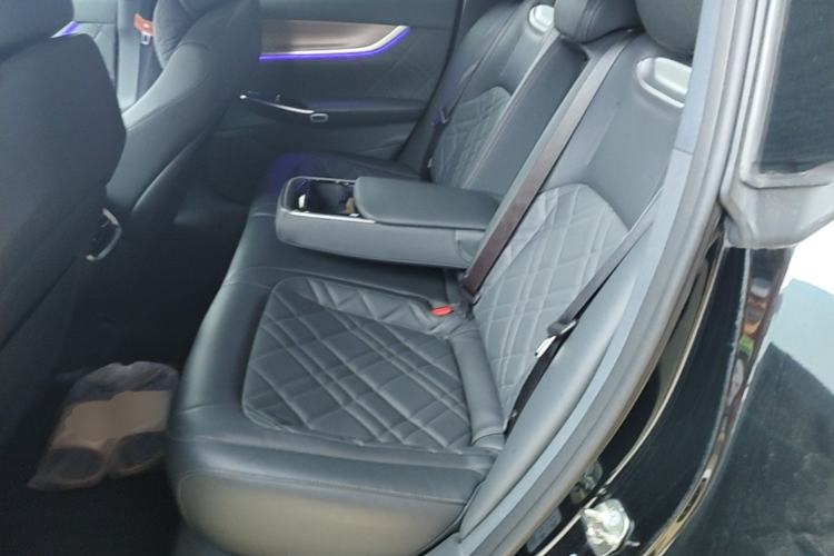 Used CHANGAN NEVO A07 2024 All-Electric "True Fragrance" Edition 515 Luxurious Model 58.9 kWh Left Rear Seat