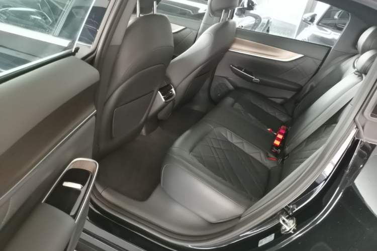 Used CHANGAN NEVO A07 2024 Pure Electric "True Fragrance" Edition 515 Prestige Model Left Rear Seat