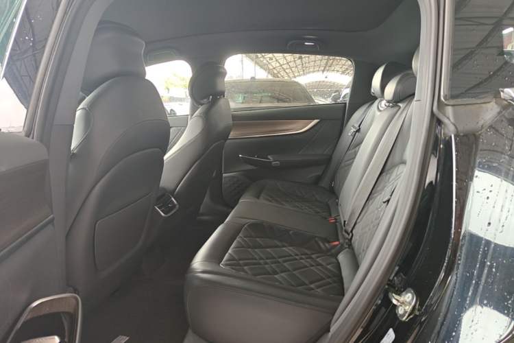 Used CHANGAN NEVO A07 2024 Pure Electric "True Fragrance" Edition 515 Prestige Model Left Rear Seat