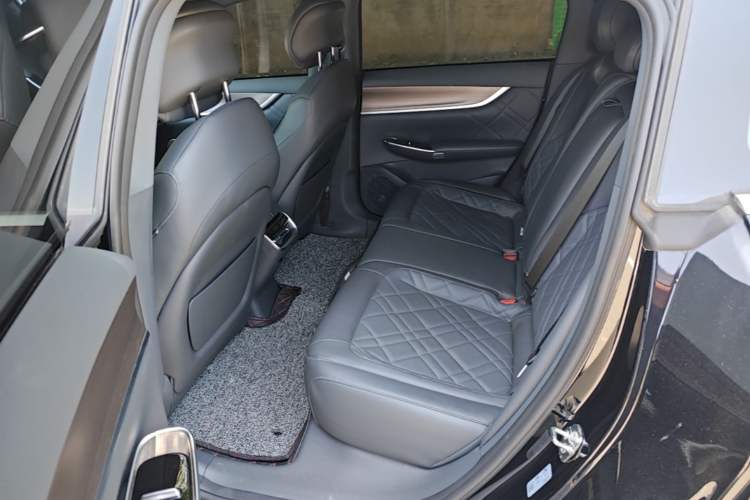 Used CHANGAN NEVO A07 2024 Pure Electric "True Fragrance" Edition 515 Prestige Model Left Rear Seat