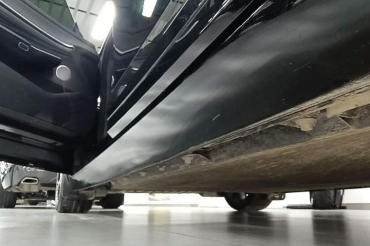 Used CHANGAN NEVO A07 2024 All-Electric "True Fragrance" Edition 710 Flagship Model Left Side Sill