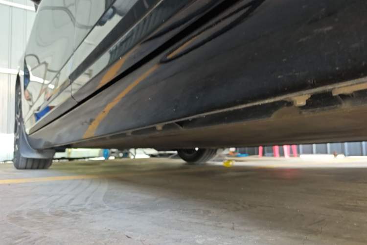 Used CHANGAN NEVO A07 2024 All-Electric "True Fragrance" Edition 710 Flagship Model Left Side Sill