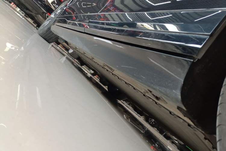 Used CHANGAN NEVO A07 2024 All-Electric "True Fragrant" Edition 515 Elite Model Left Side Sill