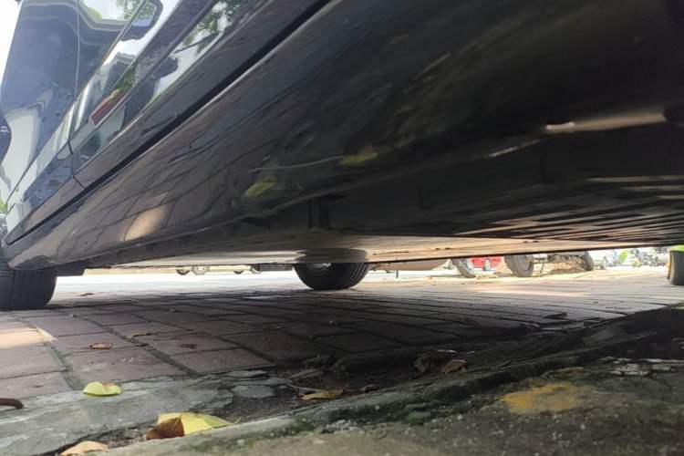 Used CHANGAN NEVO A07 2024 All-Electric "True Fragrant" Edition 515 Elite Model Left Side Sill