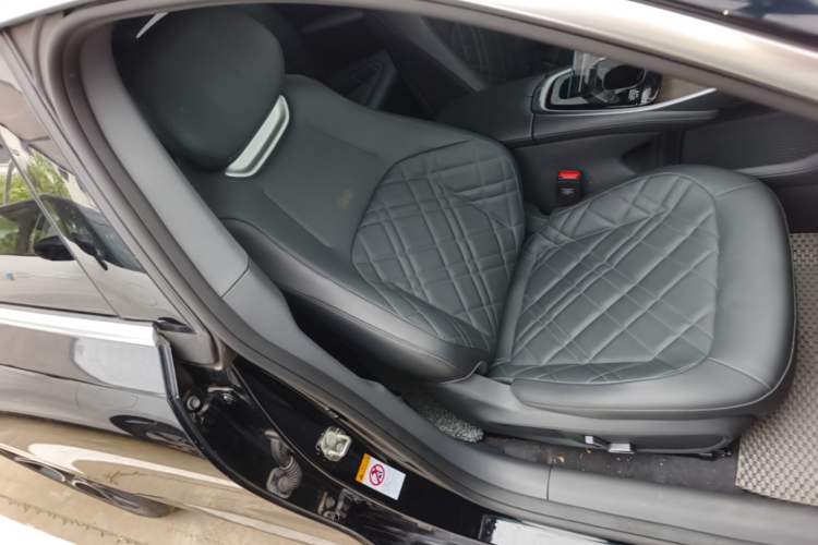 Used CHANGAN NEVO A07 2024 Pure Electric "True Fragrance" Edition 515 Prestige Model Right Front Seat