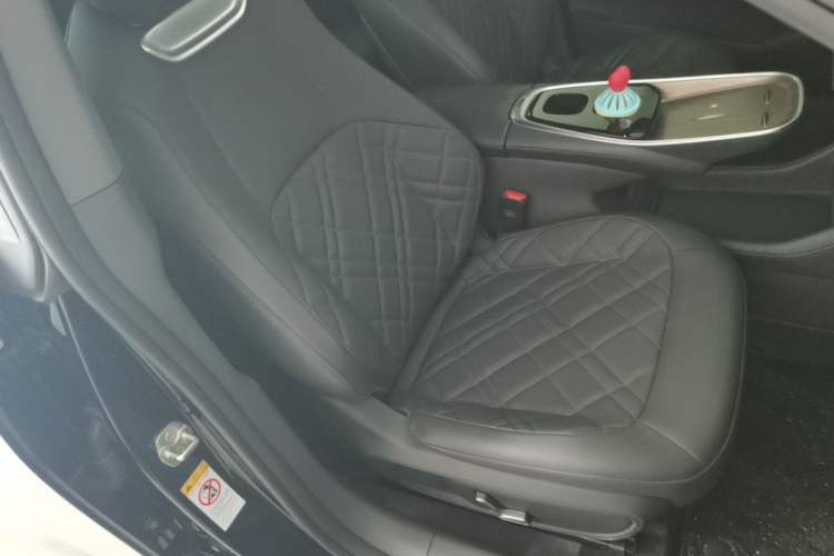 Used CHANGAN NEVO A07 2024 All-Electric "True Fragrance" Edition 515 Luxurious Model 58.9 kWh Right Front Seat