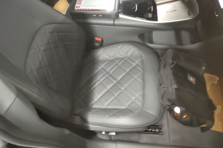 Used CHANGAN NEVO A07 2024 Pure Electric "True Fragrance" Edition 515 Prestige Model Right Front Seat