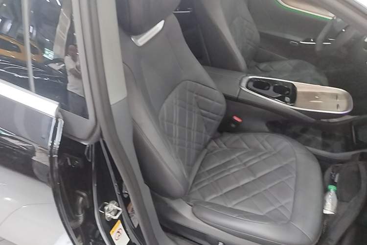 Used CHANGAN NEVO A07 2024 Pure Electric "True Fragrance" Edition 515 Prestige Model Right Front Seat