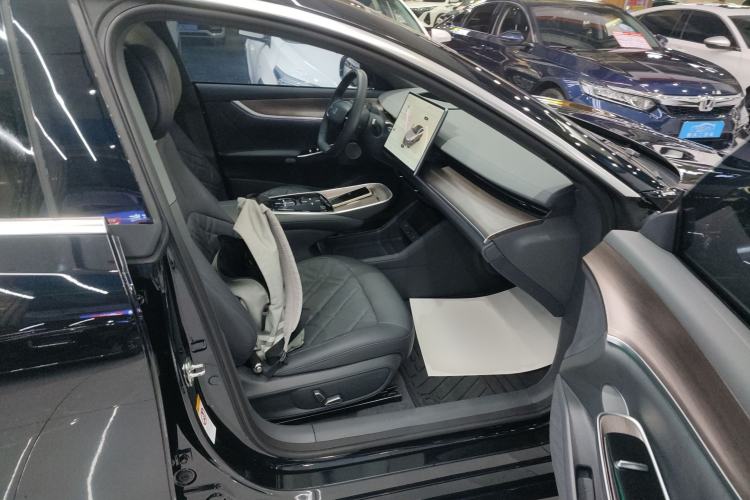 Used CHANGAN NEVO A07 2024 Pure Electric "True Fragrance" Edition 515 Prestige Model Right Front Seat