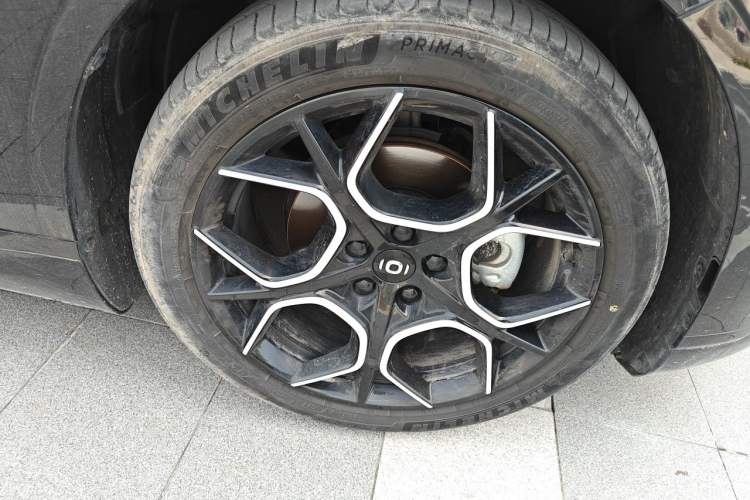 Used CHANGAN NEVO A07 2024 Pure Electric "True Fragrance" Edition 515 Prestige Model Right Front Wheel Hub