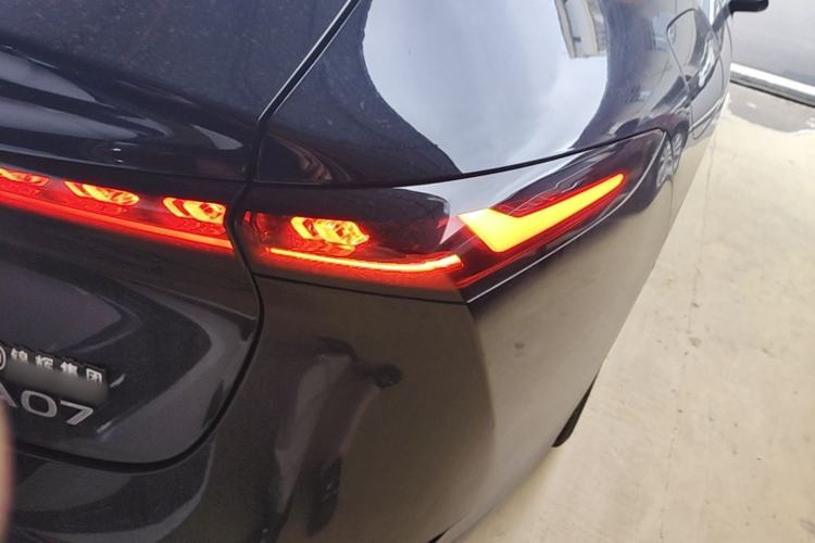 Used CHANGAN NEVO A07 2024 All-Electric "True Fragrance" Edition 515 Luxurious Model 58.9 kWh Right Rear Taillight