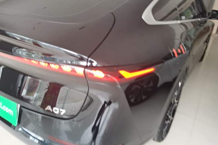 Used CHANGAN NEVO A07 2024 All-Electric "True Fragrance" Edition 515 Luxurious Model 58.9 kWh Right Rear Taillight
