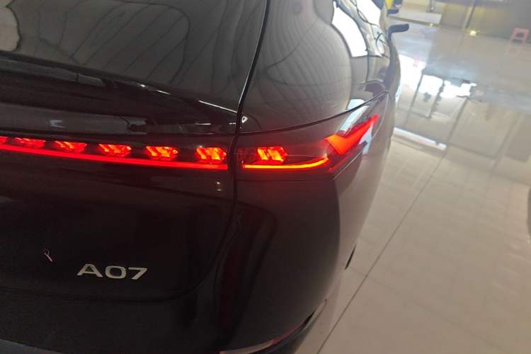 Used CHANGAN NEVO A07 2024 Pure Electric "True Fragrance" Edition 515 Prestige Model Right Rear Taillight