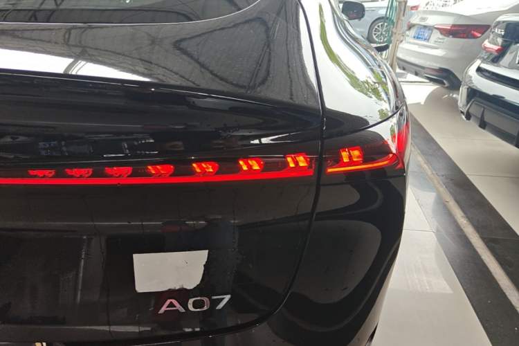 Used CHANGAN NEVO A07 2024 Pure Electric "True Fragrance" Edition 515 Prestige Model Right Rear Taillight