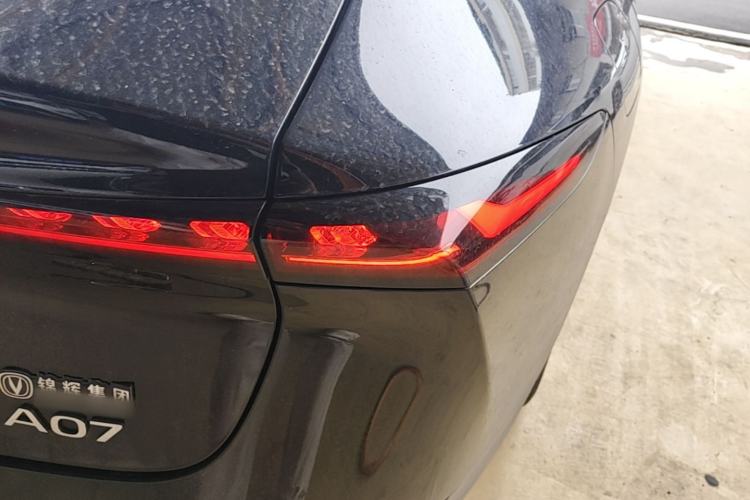 Used CHANGAN NEVO A07 2024 All-Electric "True Fragrance" Edition 515 Luxurious Model 58.9 kWh Right Rear Taillight