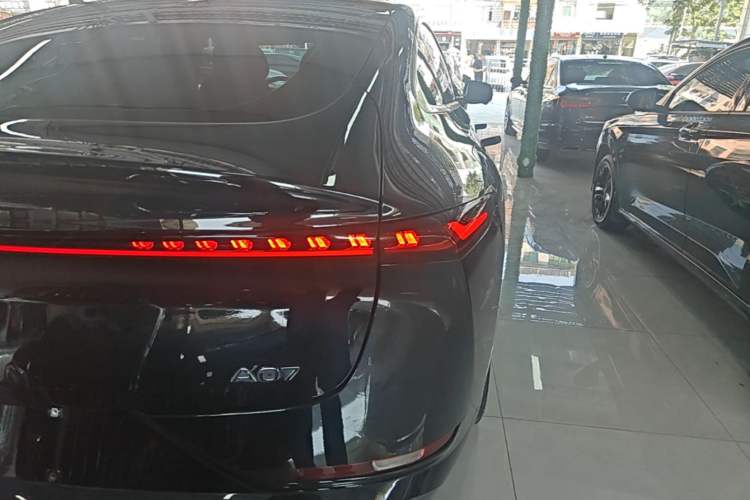 Used CHANGAN NEVO A07 2024 All-Electric "True Fragrance" Edition 515 Luxurious Model 58.9 kWh Right Rear Taillight