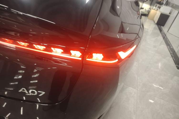Used CHANGAN NEVO A07 2024 Pure Electric "True Fragrance" Edition 515 Prestige Model Right Rear Taillight