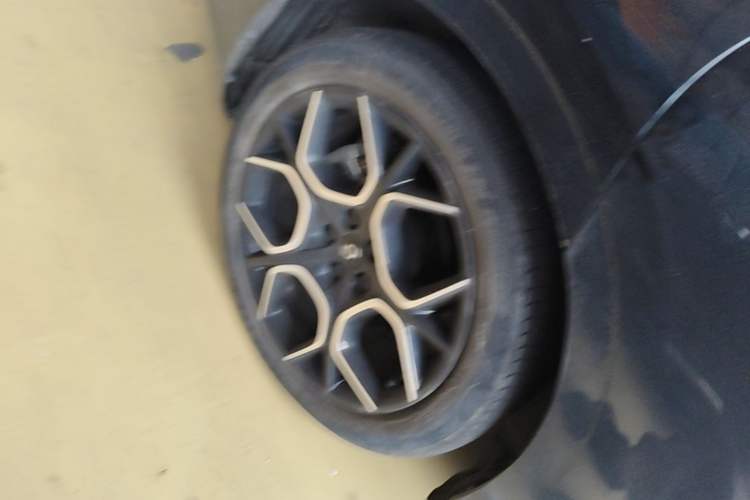 Used CHANGAN NEVO A07 2024 All-Electric "True Fragrance" Edition 515 Luxurious Model 58.9 kWh Right Rear Wheel Hub