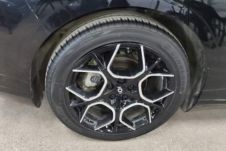 Used CHANGAN NEVO A07 2024 Pure Electric "True Fragrance" Edition 515 Prestige Model Right Rear Wheel Hub