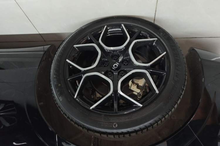 Used CHANGAN NEVO A07 2024 All-Electric "True Fragrance" Edition 515 Luxurious Model 58.9 kWh Right Rear Wheel Hub