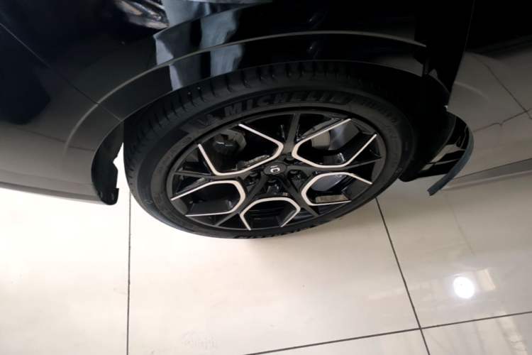 Used CHANGAN NEVO A07 2024 Pure Electric "True Fragrance" Edition 515 Prestige Model Right Rear Wheel Hub