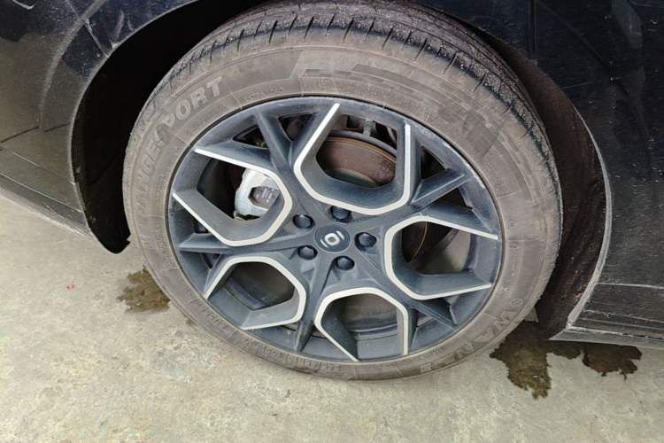 Used CHANGAN NEVO A07 2024 Pure Electric "True Fragrance" Edition 515 Prestige Model Right Rear Wheel Hub