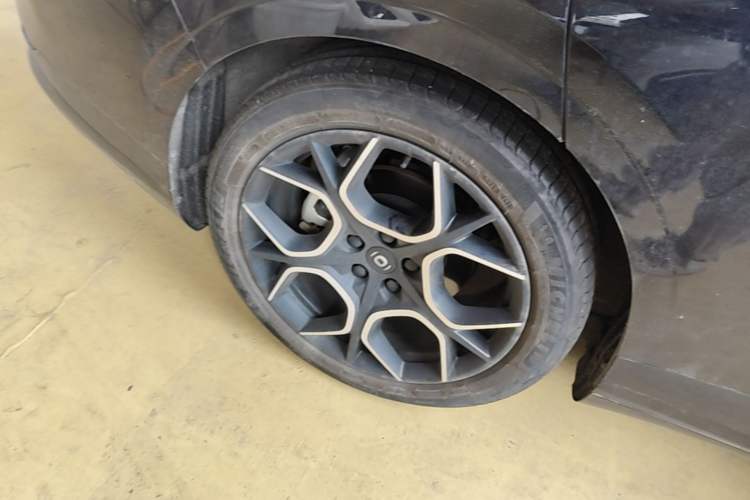 Used CHANGAN NEVO A07 2024 All-Electric "True Fragrance" Edition 515 Luxurious Model 58.9 kWh Right Rear Wheel Hub