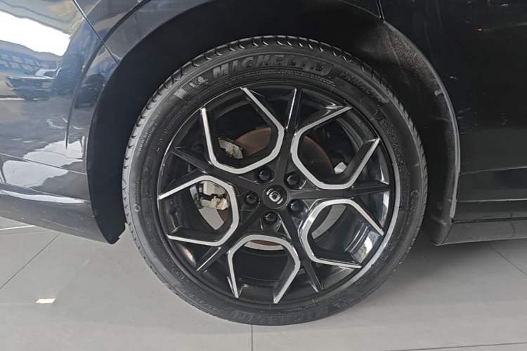 Used CHANGAN NEVO A07 2024 All-Electric "True Fragrance" Edition 515 Luxurious Model 58.9 kWh Right Rear Wheel Hub