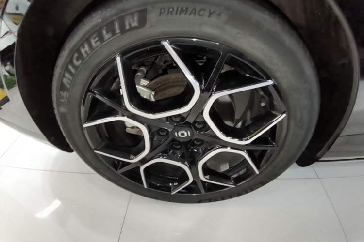 Used CHANGAN NEVO A07 2024 Pure Electric "True Fragrance" Edition 515 Prestige Model Right Rear Wheel Hub