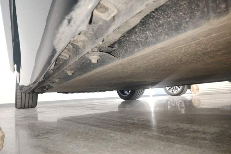 Used CHANGAN NEVO A07 2024 All-Electric "True Fragrance" Edition 710 Flagship Model Right Side Sill