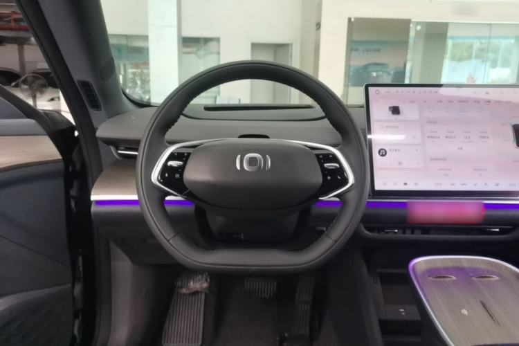 Used CHANGAN NEVO A07 2024 All-Electric "True Fragrance" Edition 515 Luxurious Model 58.9 kWh Steering Wheel