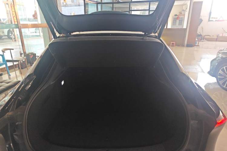 Used CHANGAN NEVO A07 2024 Pure Electric "True Fragrance" Edition 515 Prestige Model Trunk