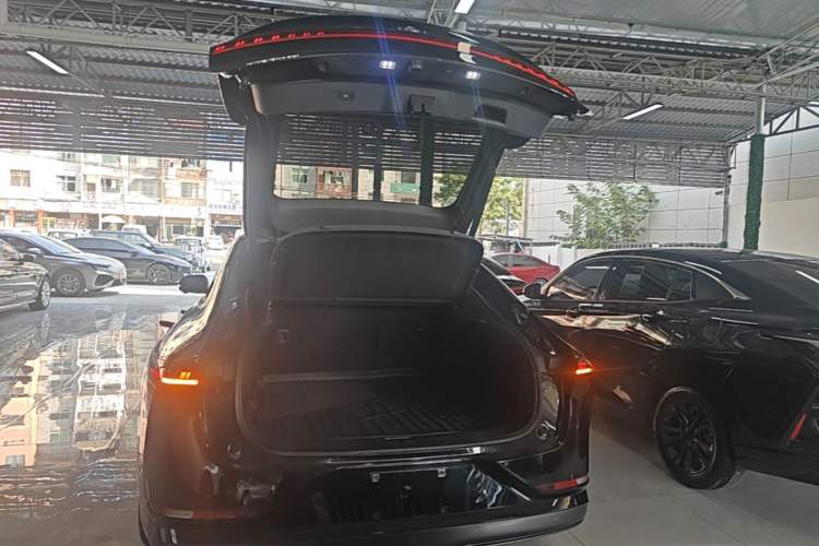Used CHANGAN NEVO A07 2024 All-Electric "True Fragrance" Edition 515 Luxurious Model 58.9 kWh Trunk