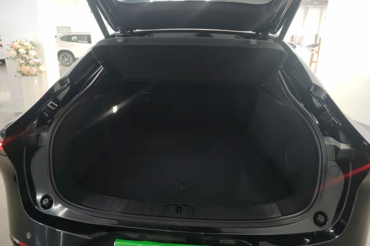 Used CHANGAN NEVO A07 2024 All-Electric "True Fragrance" Edition 710 Flagship Model Trunk