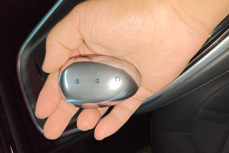 Used CHANGAN NEVO A07 2024 All-Electric "True Fragrance" Edition 515 Luxurious Model 58.9 kWh Vehicle Key
