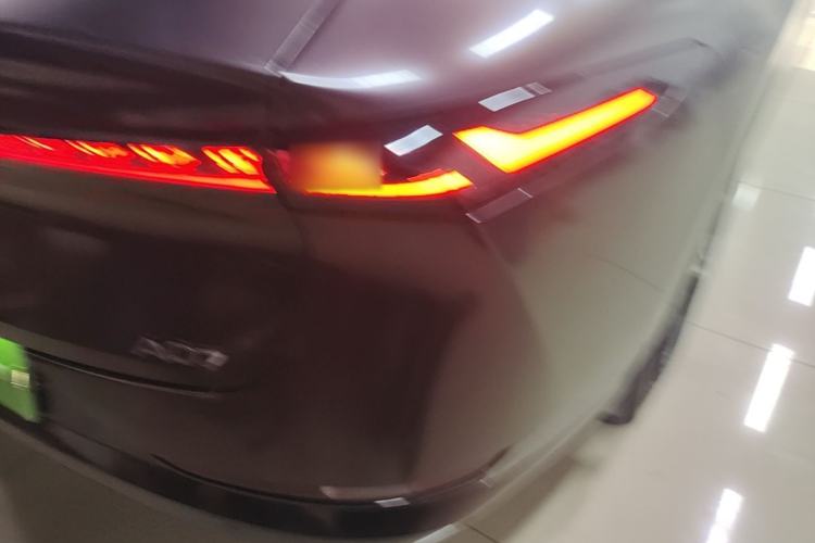 Used CHANGAN NEVO A07 2024 All-Electric "True Fragrance" Edition 710 Flagship Model Right Rear Taillight