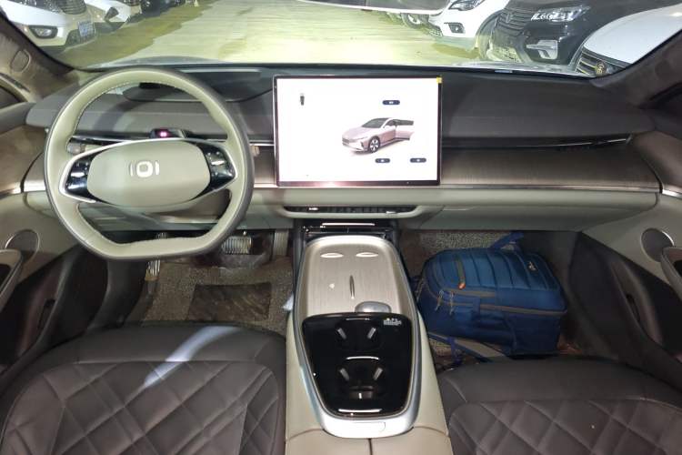 Used CHANGAN NEVO A07 2024 All-Electric "True Fragrance" Edition 710 Flagship Model Center Console