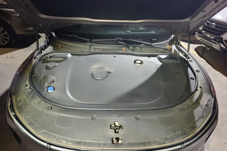 Used CHANGAN NEVO A07 2024 All-Electric "True Fragrance" Edition 710 Flagship Model Engine Bay