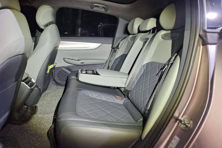 Used CHANGAN NEVO A07 2024 All-Electric "True Fragrance" Edition 710 Flagship Model Left Rear Seat