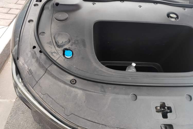Used CHANGAN NEVO A07 2024 All-Electric "True Fragrance" Edition 710 Flagship Model Engine Bay Right