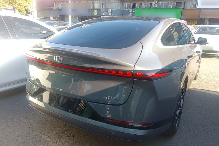Used CHANGAN NEVO A07 2024 All-Electric "True Fragrance" Edition 710 Flagship Model Exterior 5