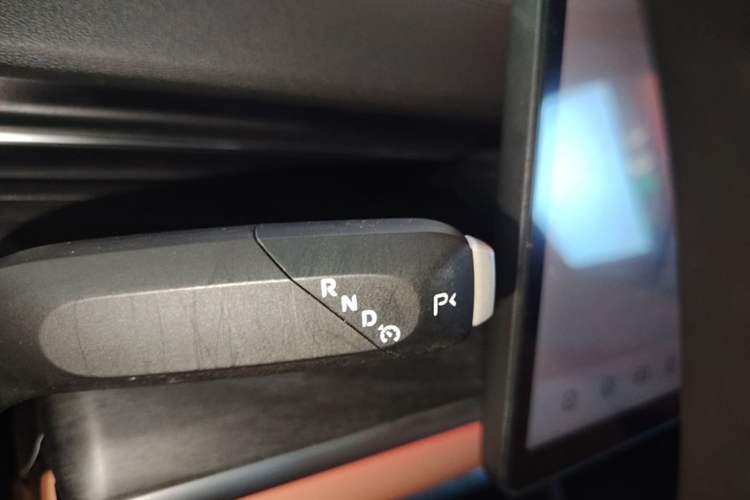 Used CHANGAN NEVO A07 2024 All-Electric "True Fragrance" Edition 710 Flagship Model Gear Lever