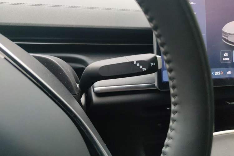 Used CHANGAN NEVO A07 2024 All-Electric "Real Bargain" Version 515 Elite Model 58.9 kWh Gear Lever
