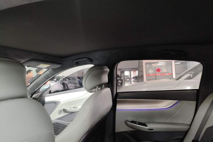 Used CHANGAN NEVO A07 2024 All-Electric "True Fragrance" Edition 710 Flagship Model Headliner